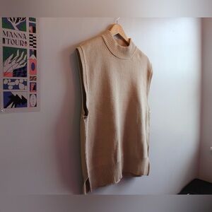 Sleeveless Tan/Cream Sweater Vest, L
